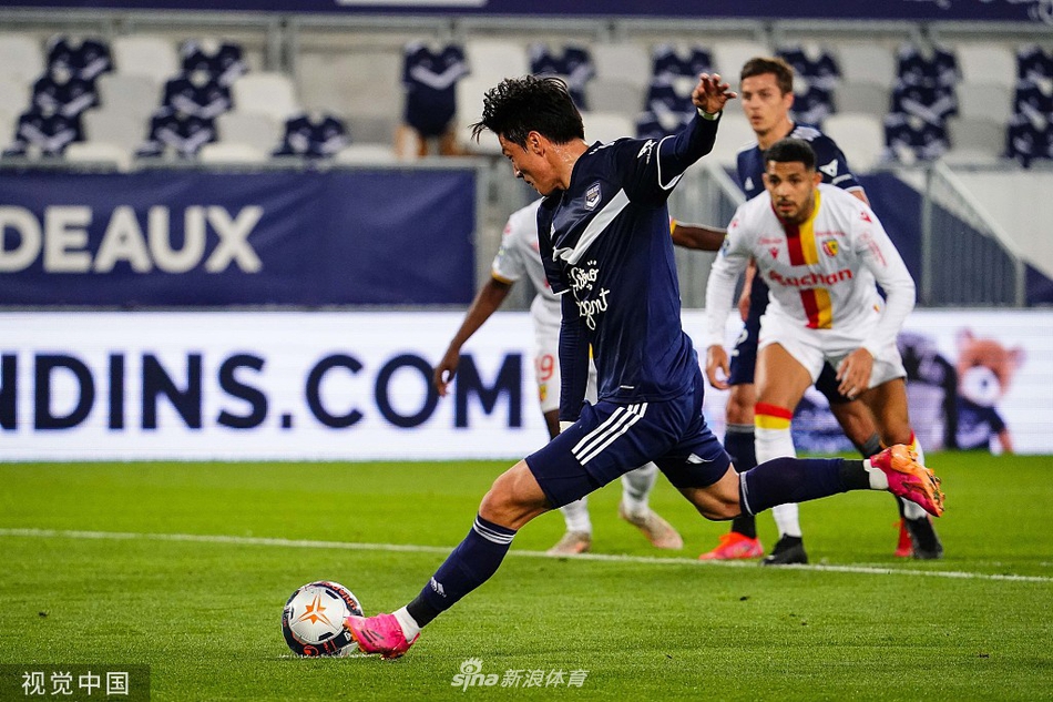 [流言板]濃眉相助！湖人取勝、火箭負獨行俠，湖人已升至西部第四
