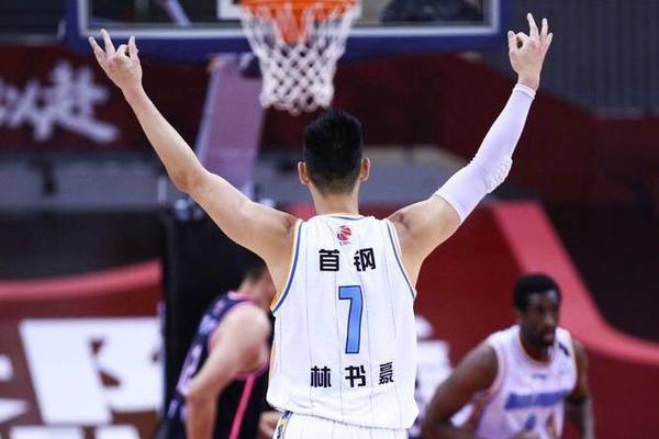 連續(xù)7場破門！卡扎伊什維利推射破門，泰山1