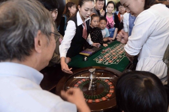 卡扎輕巧停球后推射破門！山東再度扳平