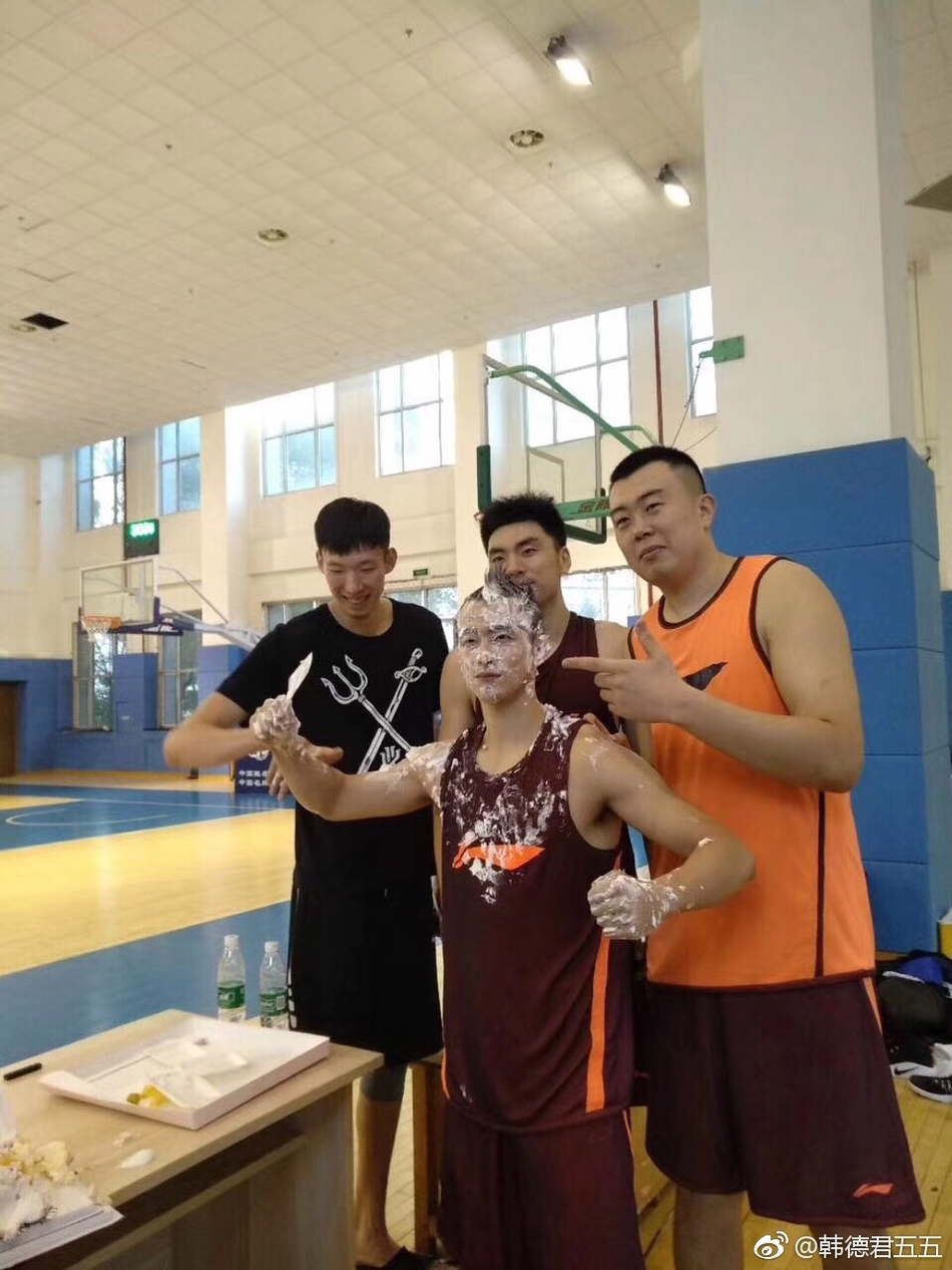 官方：西班牙人租借皇家社會后腰烏爾科