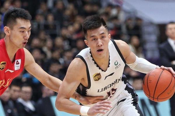 神射手！阿倫全場12投8中，三分7中5，得到21分5籃板2搶斷