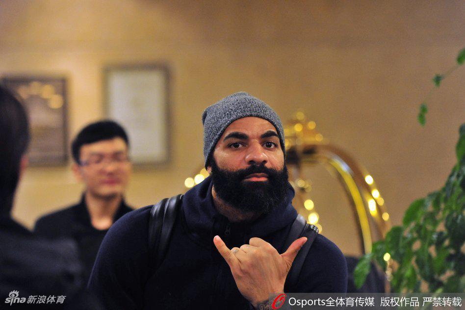 直播吧09月14日訊 美職聯(lián)圣何塞地震vs洛杉磯FC，博安加梅開二度，洛杉磯FC12分鐘已三球領(lǐng)先。博安加第一球：
