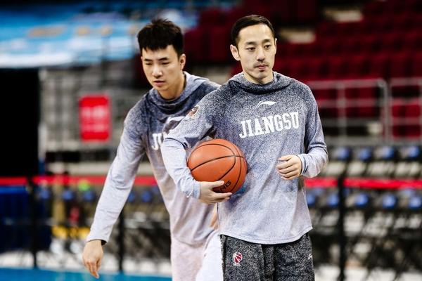 Here we go！羅馬諾：曼城將簽下多納魯馬