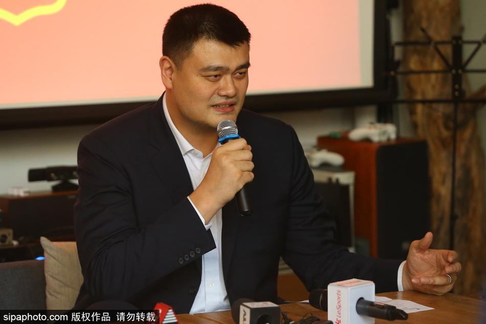 羅馬諾：哈弗茨膝蓋受傷&幾小時內評估傷情，阿森納考慮引援