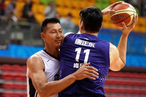 郵報：阿森納報價16歲門將登梅澤爾，球員已代表一線隊出場17次