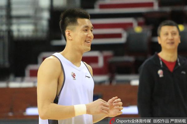 霍伊倫連續(xù)11場比賽遭遇球荒 本輪首發(fā)0射門2025年01月27日 17:33新浪體育縮小字體放大字體收藏微博微信分享0騰訊QQQQ空間                                
