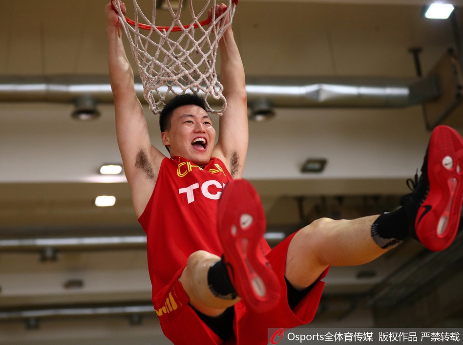 意大利終于破僵！基恩頭球破門，雷特吉靈巧助攻