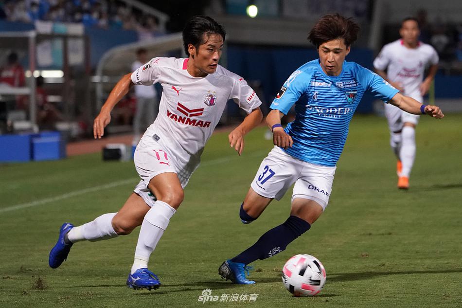 [流言板]籃板怪獸！猛龍半場搶到12個籃板，唐斯個人搶到15個籃板