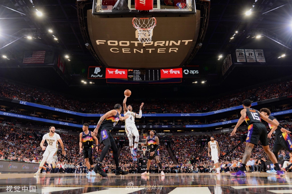 虎撲01月12日訊 今日NBA常規(guī)賽太陽對陣爵士的比賽已經(jīng)結(jié)束。全場比賽，太陽114-106戰(zhàn)勝爵士。杜蘭特全場19中11，三分4中1，得到25分5籃板7助攻1搶斷。
