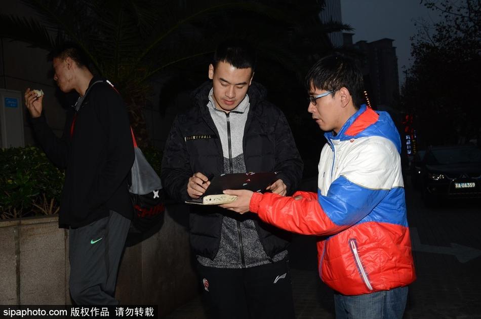 殺傷力十足！小瓦格納半場7中3貢獻15分 罰球10中9