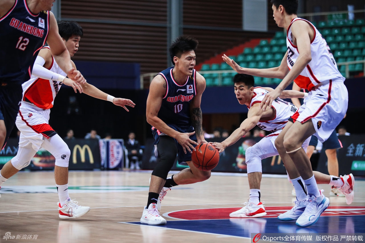 狀態(tài)不錯！班凱羅半場出戰(zhàn)16分鐘，12中5得到14分3板3助攻