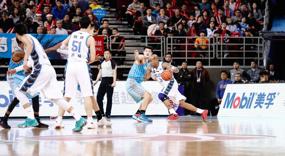 帶意大利首秀獲勝！加圖索是新世紀(jì)第3人，孔蒂、曼奇尼也曾做到