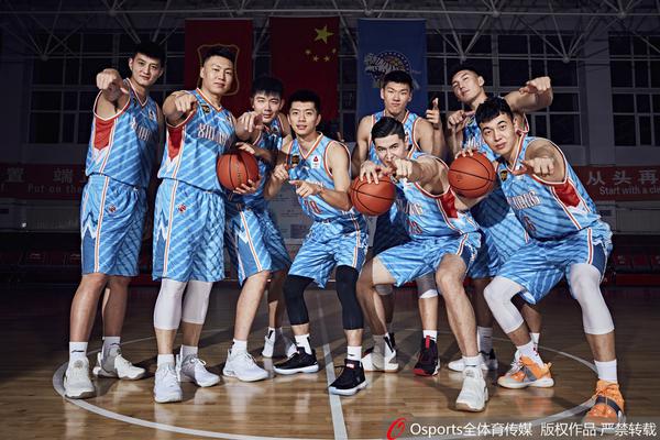 簡直一模一樣！梅西小兒子西羅跑步姿勢酷似父親