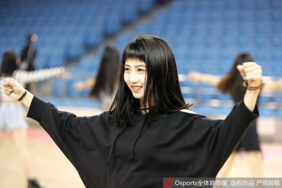 國(guó)際皇冠杯線上發(fā)布會(huì)舉行 殷若寧張維維全力以赴