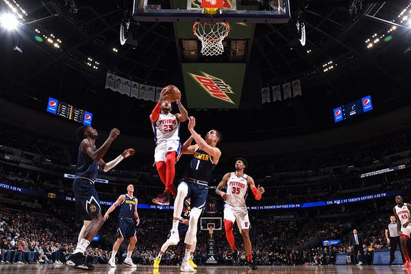 02月06日 NBA常規(guī)賽 馬刺vs老鷹 全場錄像回放