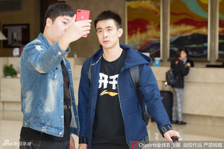 徐江：崔康熙已成過去式 瓦科不想跟經紀人“大姐”繼續(xù)合作了