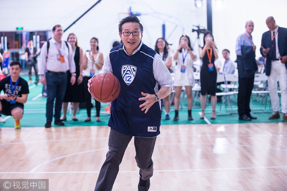 NBA官方預(yù)告：明天騎士對雷霆，他們將重演這一歷史性的對決
