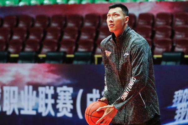 虎撲01月18日訊 NBA常規(guī)賽，凱爾特人和魔術(shù)的比賽正在進(jìn)行中。第三節(jié)比賽，塔特姆接球空位三分命中，凱爾特人領(lǐng)先魔術(shù)13分。
